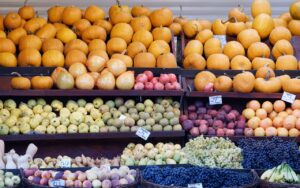 fruits, grocery store, supermarket-6771933.jpg